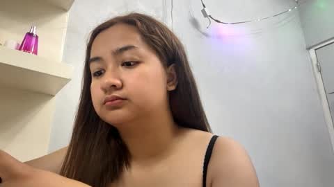 Emily online show from April 14, 11:05 am