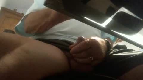 Snapshot of bgf32054 chatting on December 23, 5:17 am Bigfish123 online show from December 23, 5:17 am