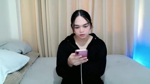 Snapshot of bhabytrans69 chatting on May 2, 10:15 pm BHABY 3 online show from May 2, 10:15 pm