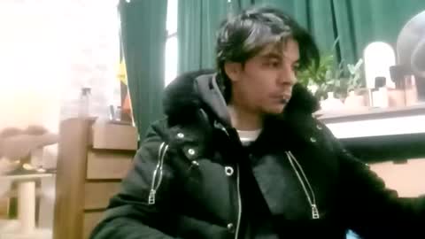 Snapshot of bhjjgg777 chatting on January 20, 5:26 am bhjjgg777 online show from January 20, 5:26 am