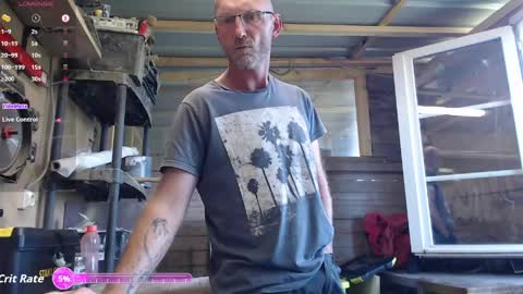 Snapshot of bi_french69 chatting on June 1, 2:41 pm My name is David and if you like public exhibitions you wont be disappointed with me LoL - My favorite vibes is 44 online show from June 1, 2:41 pm