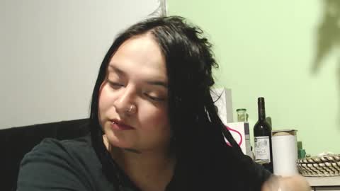 Snapshot of biabia_1 chatting on February 9, 4:04 am BiaBia online show from February 9, 4:04 am