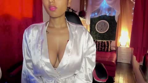 bianca and maxwell online show from February 10, 1:44 pm