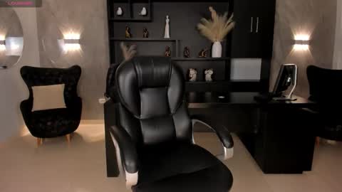 Bianca Pierce online show from September 10, 11:54 am