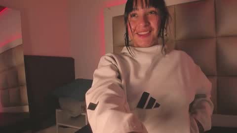 Snapshot of bibiana_js_ chatting on December 19, 12:39 am bibiana_js_ online show from December 19, 12:39 am