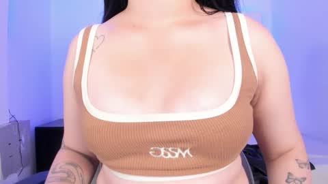 Snapshot of bibiana_js_ chatting on February 24, 4:10 am bibiana_js_ online show from February 24, 4:10 am