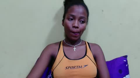 bienvenue987832 online show from April 12, 6:57 pm