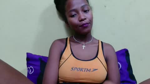 bienvenue987832 online show from April 13, 8:20 am