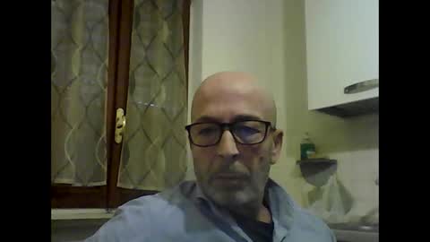 big23italy online show from April 1, 8:04 am