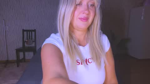 Eva online show from December 4, 1:04 am