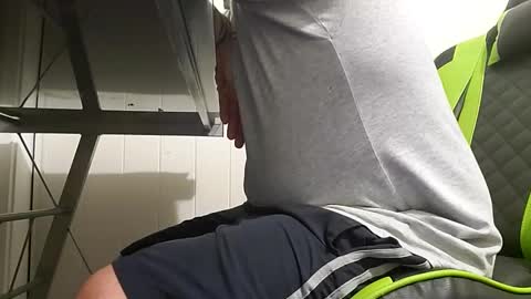 Snapshot of big_balls_big_load chatting on December 22, 10:06 am big_balls_big_load online show from December 22, 10:06 am