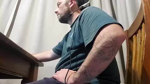 Snapshot of big_balls_big_load chatting on February 12, 4:35 pm big_balls_big_load online show from February 12, 4:35 pm