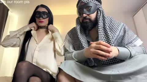 Esmeralda and Sheikh online show from April 3, 8:23 am
