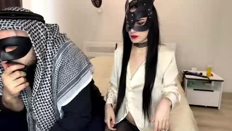 Esmeralda and Sheikh online show from April 16, 10:27 am