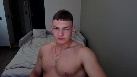 Snapshot of big_rock_edward chatting on June 8, 6:41 pm edward online show from June 8, 6:41 pm