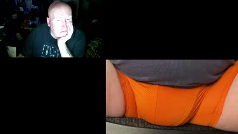 big_teddy_bear76 online show from May 18, 5:35 am