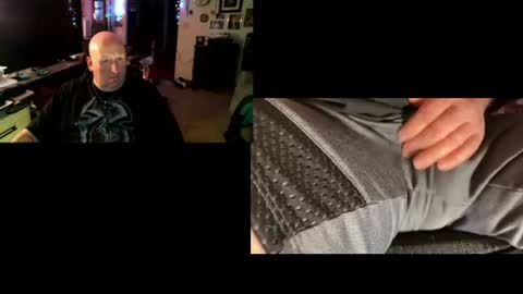 big_teddy_bear76 online show from July 13, 1:41 am