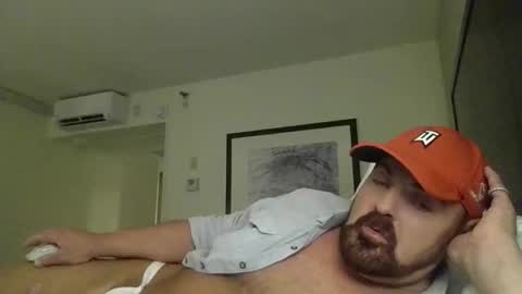 big_thick_bearded_daddy online show from January 6, 10:41 am