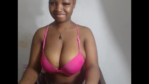 Snapshot of bigassdrip chatting on February 10, 8:35 pm bigassdrip online show from February 10, 8:35 pm