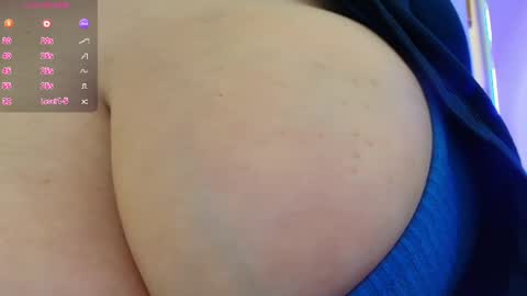 bigbittiesandfun online show from June 8, 12:58 am