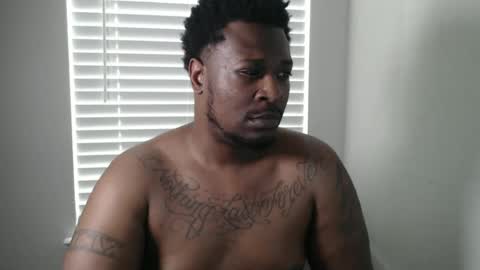 Snapshot of bigblack004 chatting on December 19, 8:13 pm bigblack004 online show from December 19, 8:13 pm