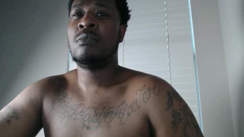 Snapshot of bigblack004 chatting on February 3, 11:58 pm bigblack004 online show from February 3, 11:58 pm