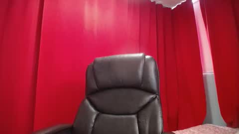 LaraFire online show from September 22, 11:23 am