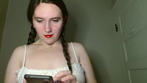 Isabella online show from November 23, 12:10 am