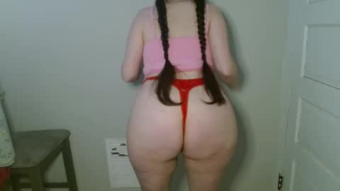 Isabella online show from February 11, 8:25 pm