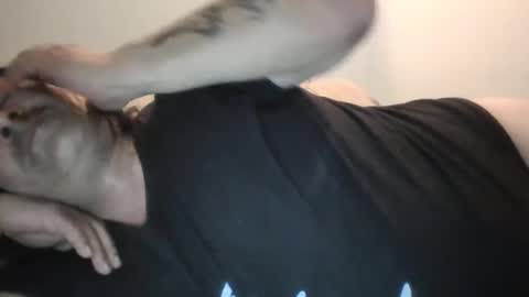 Snapshot of bigboybigbutt69 chatting on January 31, 2:37 am bigboybigbutt69 online show from January 31, 2:37 am