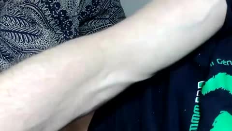 Snapshot of bigboyjinn chatting on December 24, 8:27 pm Jinn online show from December 24, 8:27 pm