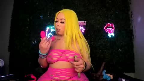 bigbuttsarena online show from March 25, 7:58 am