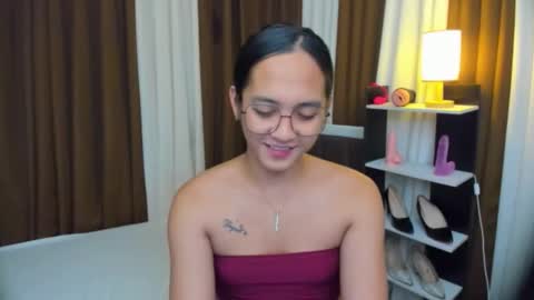 Snapshot of bigcockjannah chatting on October 27, 12:53 pm SUCK ME TILL I EXPLODE online show from October 27, 12:53 pm