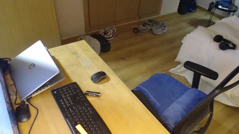 Snapshot of bigcok35spain chatting on February 6, 2:33 am bigcok35spain online show from February 6, 2:33 am