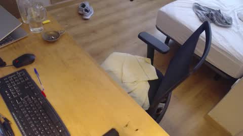 Snapshot of bigcok35spain chatting on September 16, 9:10 am bigcok35spain online show from September 16, 9:10 am