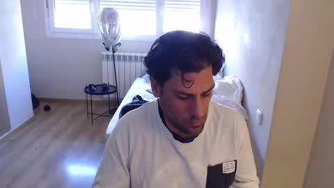 Snapshot of bigcok35spain chatting on December 3, 9:18 am bigcok35spain online show from December 3, 9:18 am