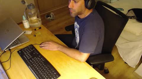 Snapshot of bigcok35spain chatting on December 3, 9:46 pm bigcok35spain online show from December 3, 9:46 pm