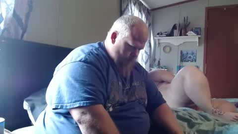 Snapshot of bigcummer4u803 chatting on December 10, 5:11 pm Tiny online show from December 10, 5:11 pm