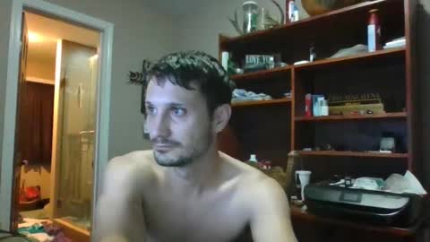 Snapshot of bigdaddy199030 chatting on December 18, 3:15 am BigDaddy199030 online show from December 18, 3:15 am