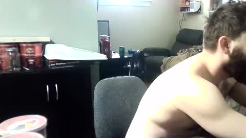 Snapshot of bigdakota444 chatting on March 1, 7:15 pm bigdakota444 online show from March 1, 7:15 pm