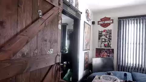 Darryl online show from February 4, 7:55 pm