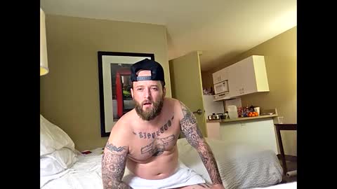 Snapshot of bigdickitalian137 chatting on October 22, 5:08 am bigdickitalian137 online show from October 22, 5:08 am