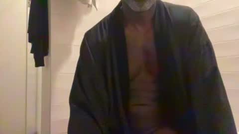 Snapshot of bigdicktrainer chatting on November 3, 6:09 pm bigdicktrainer online show from November 3, 6:09 pm