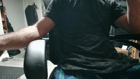 George Forest Dickyduby on all Socials online show from December 4, 4:22 am