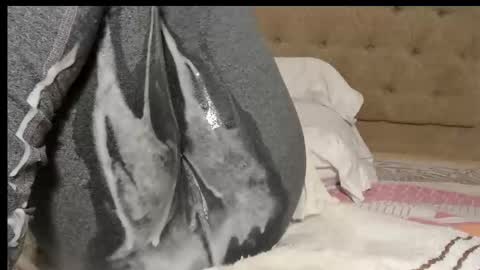 bigesstsquirt online show from March 29, 3:50 am