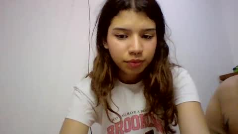 Snapshot of bigfinger125 chatting on December 11, 8:15 am Lucy and Fred online show from December 11, 8:15 am