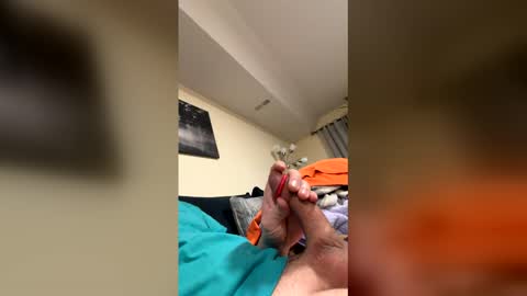 Snapshot of bigfrank347 chatting on December 17, 6:08 am bigfrank347 online show from December 17, 6:08 am