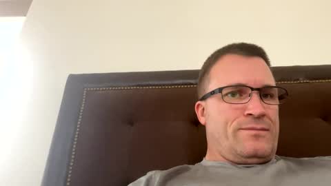 bigger22332233 online show from December 8, 7:43 pm