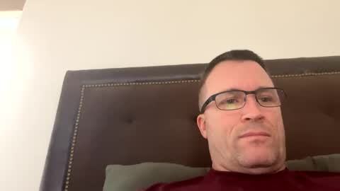 bigger22332233 online show from January 8, 4:22 pm