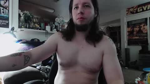 biggerisbetter21 online show from October 19, 9:48 pm